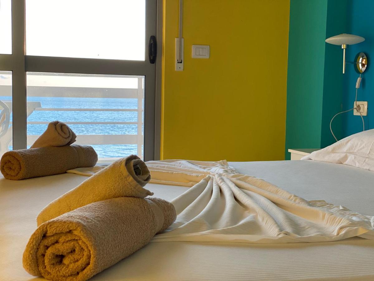 Apartamento White Sea View 2 *