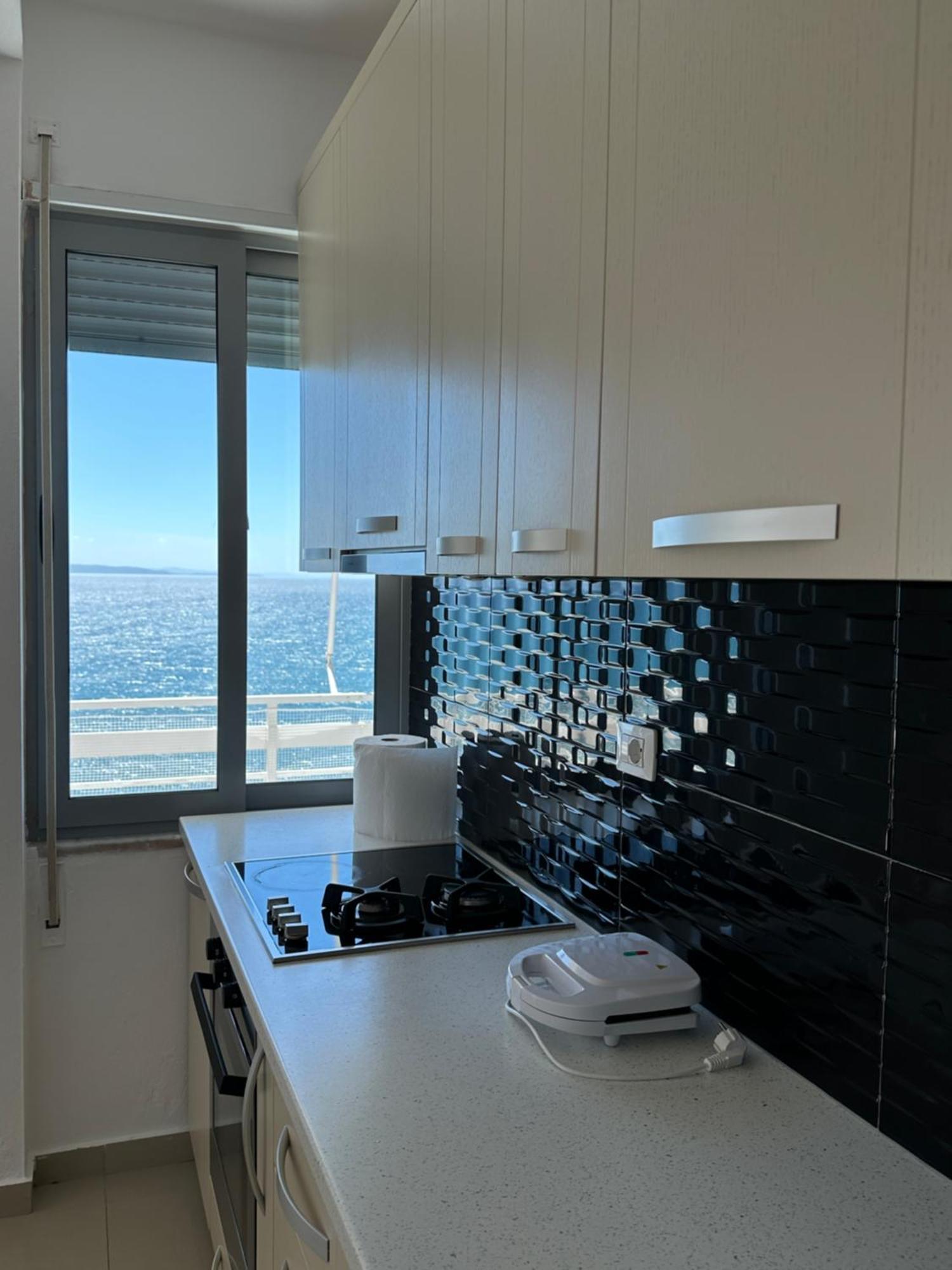 White Sea View 2 Apartment Sarande