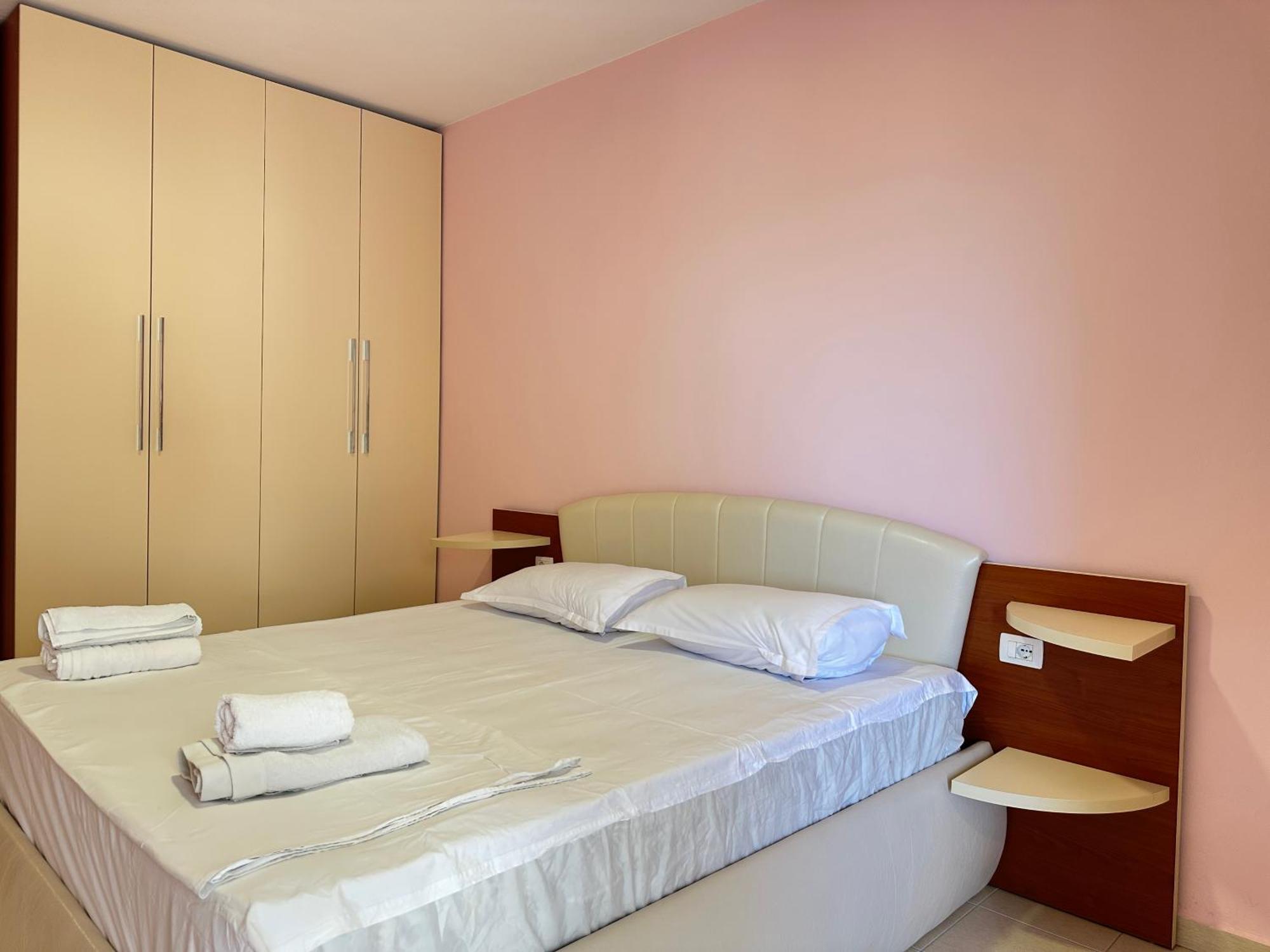 Apartment White Sea View 2 Sarande