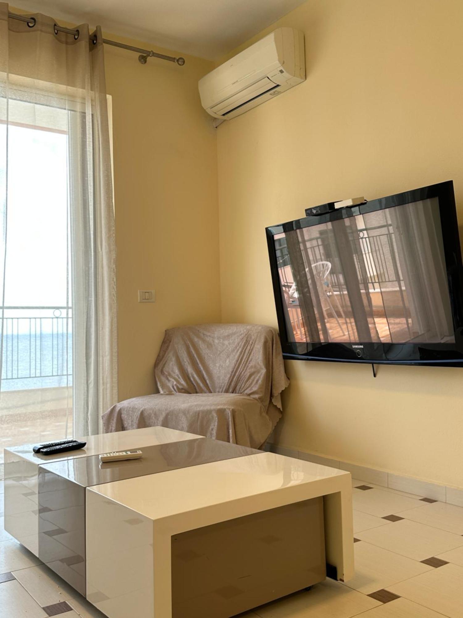 Apartment White Sea View 2 *